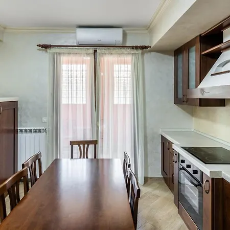 Sns In Apartament Mamaja